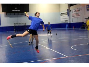 Kastamonu Belediyespor üç kupa için ter dökecek