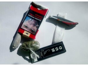 Alkollü şüphesiyle durdurulan sürücünün aracından uyuşturucu çıktı