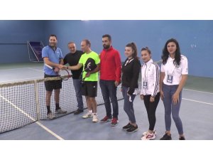 Erzurum’da tenis heyecanı