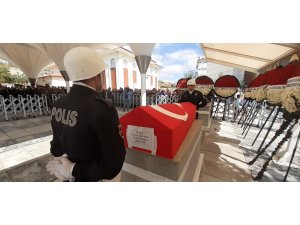 Şehit trafik polisi dualarla son yolculuğuna uğurlandı