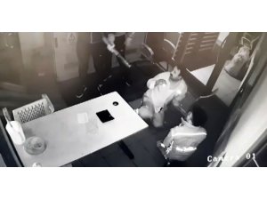 Jet hırsızlar, çaldıkları parayı bitiremeden yakalandı