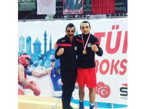 Milli boksör şampiyon oldu, gözü olimpiyatlara dikti
