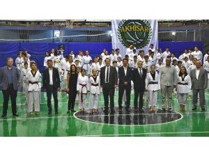 Tekvando kuşak sınavı nefes kesti