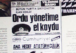 Darbe dekorlu basın toplantısı