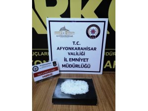 Durdurulan araçtan uyuşturucu çıktı