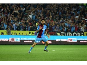 Süper Lig: Trabzonspor: 2 - Beşiktaş:0 (İlk yarı)