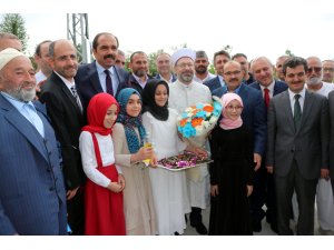 "Yeryüzünde iyiliğin egemen olması için çalışıyoruz"