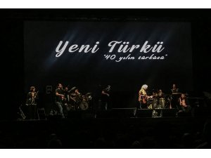 Yeni Türkü'den 40. yıl özel konseri