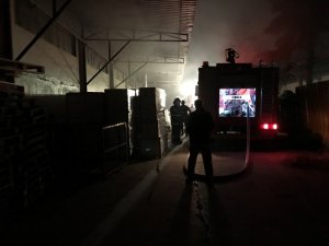 Manisa’da fabrika yangını