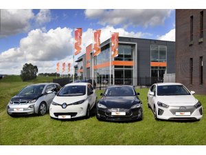 Elektrikli araçlar dizel ve benzinliyle makası kapatıyor