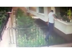 Örümcek adam hırsızlar kamerada