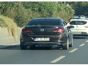 Trafikte şok görüntü