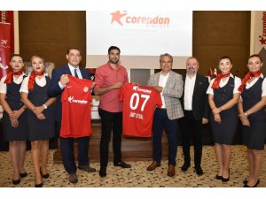 Muratpaşa Belediyespor kadın hentbol takımının resmi sponsoru Corendon Airlines oldu