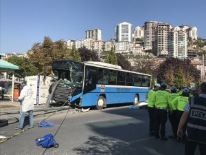 Ankara'da halk otobüsü yayalara çarptı: 3 ölü