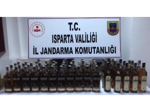 Yolcu otobüsüne kaçak içki operasyonu: 3 gözaltı