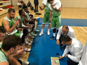 Şampiyon Mamak Belediyesi Basketbol Takımı galibiyetle başladı