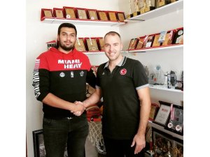 Hasketbol Gençlikspor transferi tamamladı