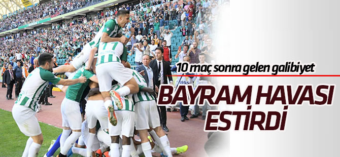 Konyaspor'da 10 maç sonra gelen galibiyet bayram yaptırdı