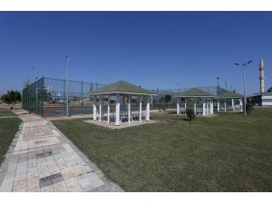 Altınova semt spor sahası hizmete açılacak