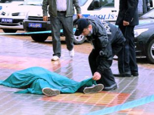 Evli öğretmene aşk intihar ettirdi