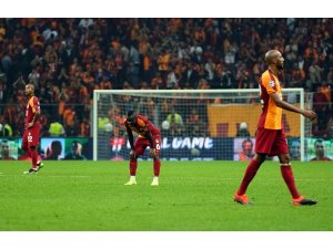 Galatasaray, grupta ilk mağlubiyetini aldı