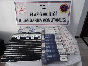 Jandarma ekipleri, tırlara zulanan kaçak sigaraları ele geçirdi