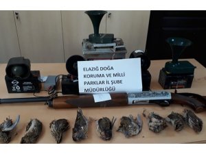 Usulsüz avlanan 2’si yabancı uyruklu 8 şahıs yakalandı