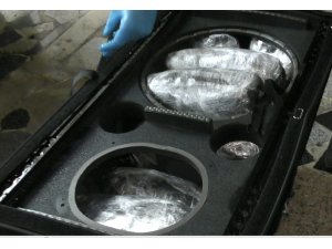 Hoparlörden 27 kilo 650 gram uyuşturucu çıktı