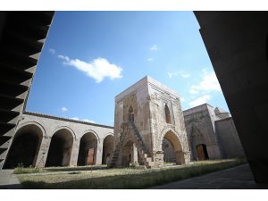 Sultanhanı Kervansarayı kültür sanat merkezi olacak