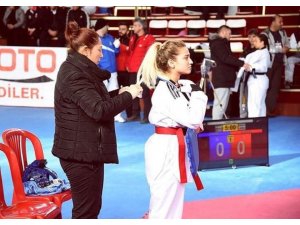 Büşra Pişginel Para Taekwondo Türkiye Şampiyonası’nda ikinci oldu