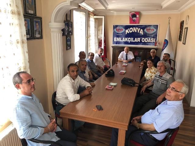 Emlakçılara belge alma uyarısı