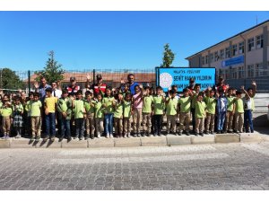 Jandarmadan ‘Yaya geçidi nöbeti’