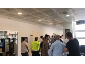 Kadın Belediye Başkan Yardımcısı rehin alındı