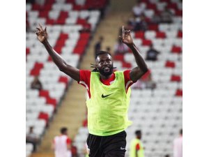 Kayserispor’da Adebayor şoku
