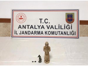 Antalya’da tarihi eser operasyonu