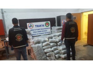 İpsala'da 335 kilogram esrar ele geçirildi