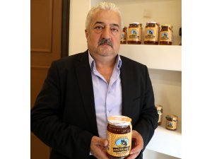 Bin 500 kilogram Anzer balı satışa sunuldu