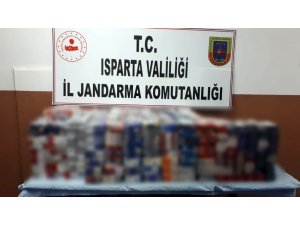 Jandarma hırsızı yakaladı, bin 658 paket sigara ele geçirdi