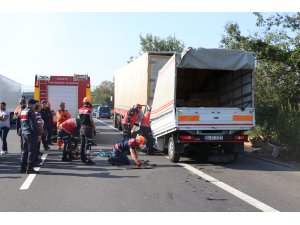 GÜNCELLEME - Tıra çarpan kamyonetin sürücüsü öldü