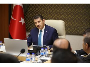 Vali Ayhan otel işletmecileriyle buluştu