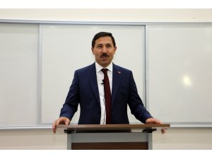 Başkan Kılca hukuk fakültesinde ders verdi
