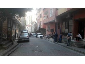 Kağıthane’de bir polis silahını temizlerken meslektaşını vurdu