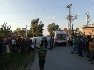 Okul servisiyle otomobil çarpıştı: 7 yaralı