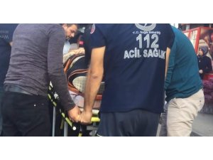 Vicdansız sürücü bebeğiyle bekleyen babaya böyle çarptı, kaçtı