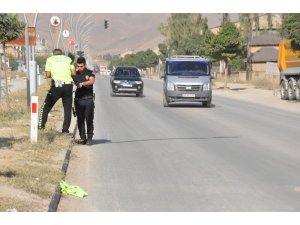 Aracın çarptığı öğretim görevlisi hayatını kaybetti