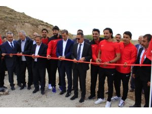 Aşkale’de spor sahası açılışı yapıldı