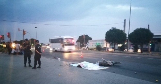 İzmir'de korkunç kaza! Anne ve oğlu hayatını kaybetti...