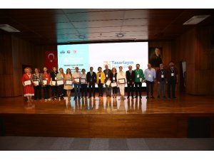 Halı tasarım yarışmasında akademisyenlerden dev jüri heyeti