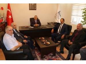 Esnaf temsilcilerinden Boyraz’a hayırlı olsun ziyaret