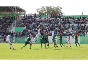 Salihli Belediyespor tek golle 3 puanı kaptı